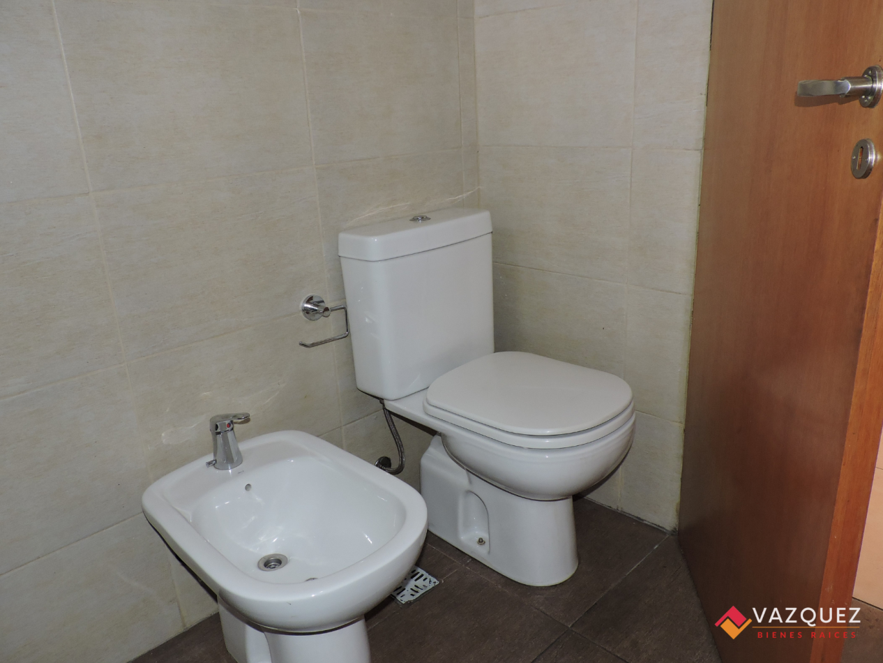 Dos Ambientes primer piso con patio