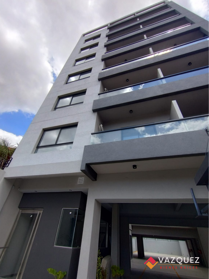 Departamento 2 ambientes con Cochera A