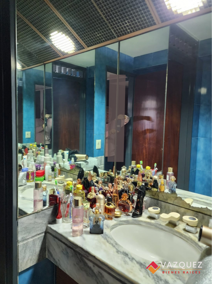 Majestuoso Chalet Simbolo de San Justo