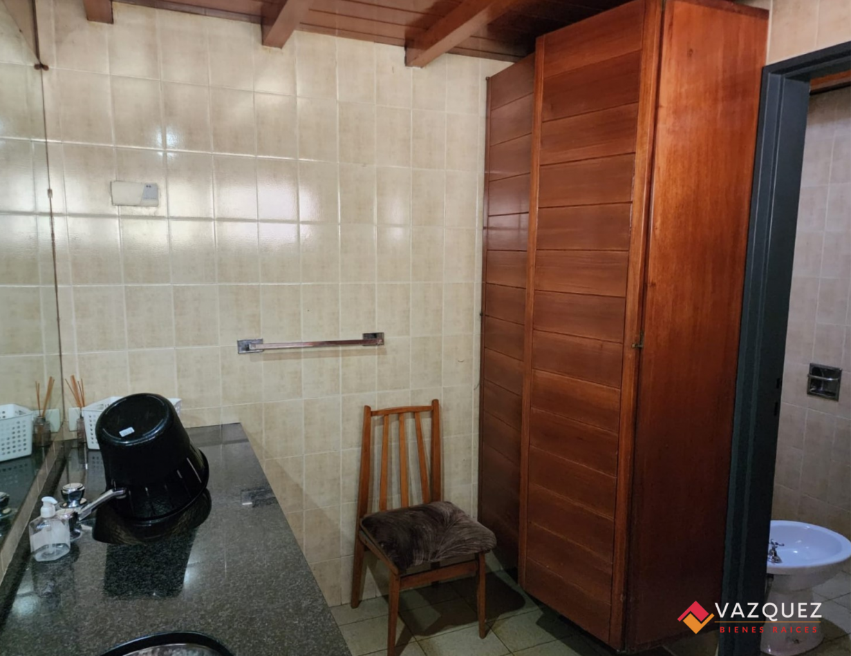 Majestuoso Chalet Simbolo de San Justo