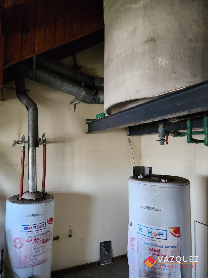 Majestuoso Chalet Simbolo de San Justo