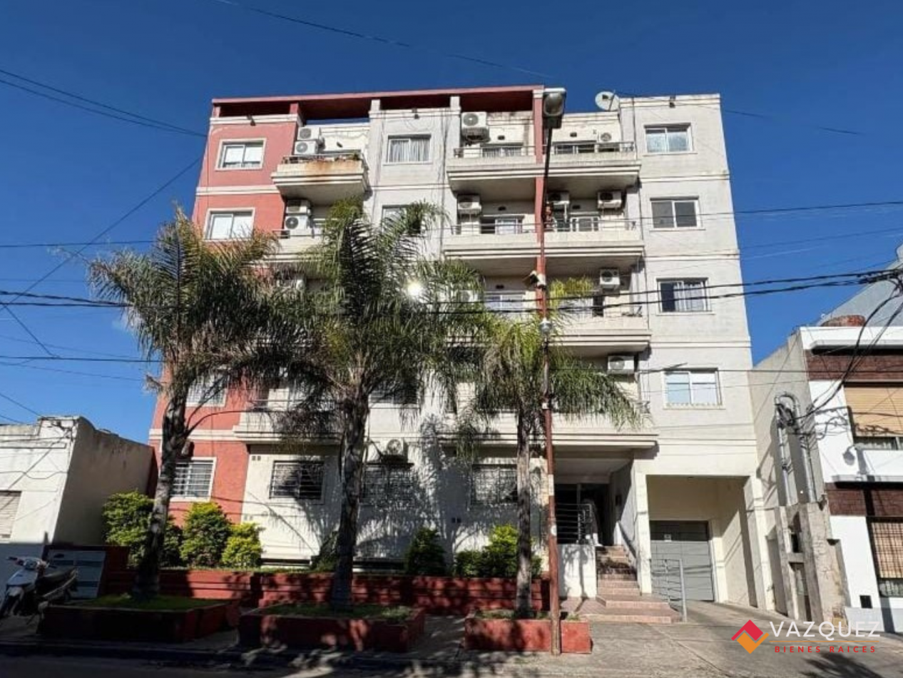 Departamento 2 ambientes con cochera Ramos Mejia