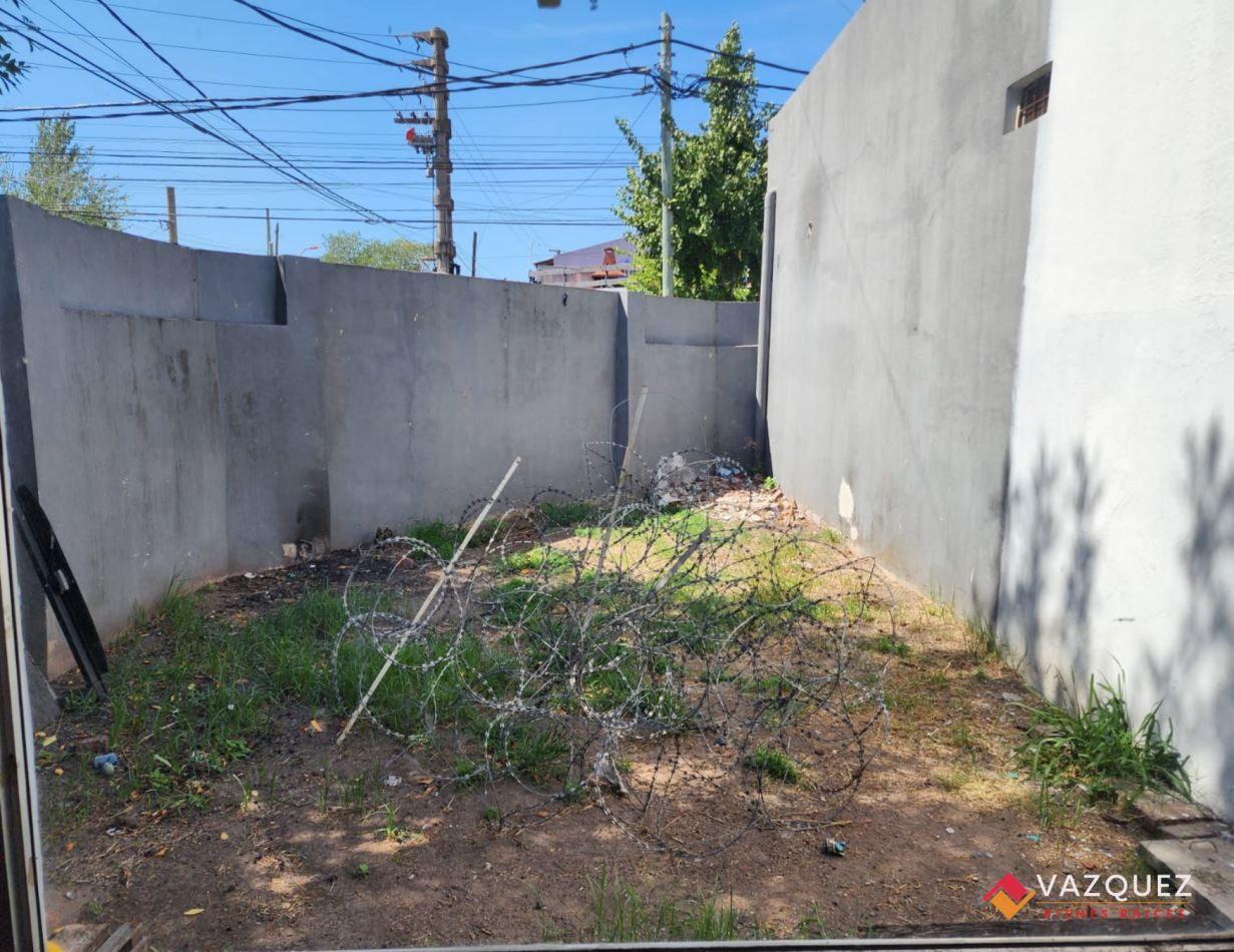 Casa con garage y parque