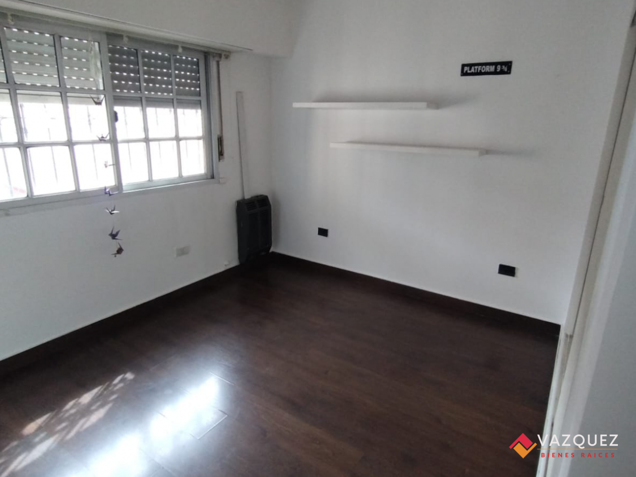 Piso Independiente 4 Ambientes con Garage en La Tablada