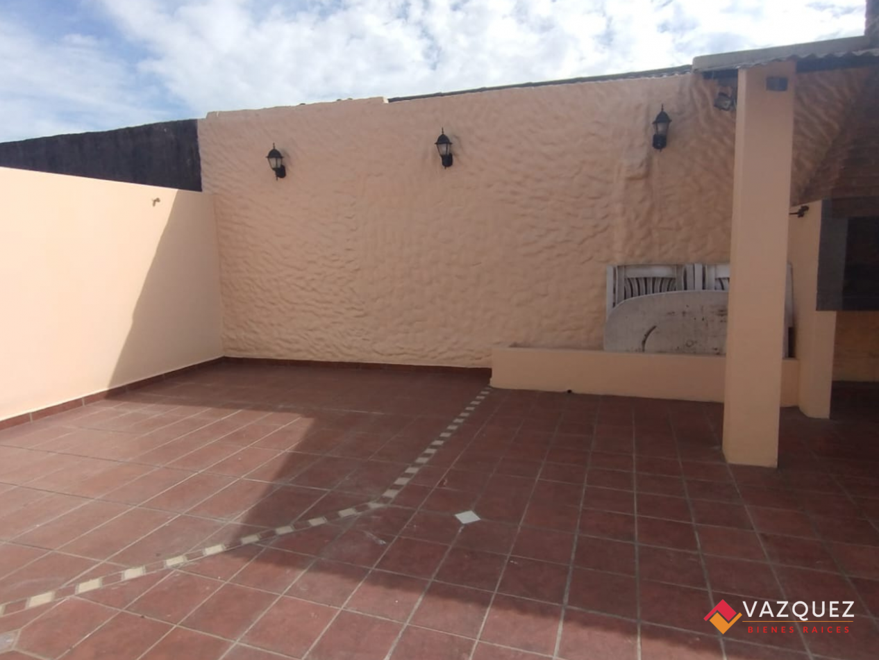Piso Independiente 4 Ambientes con Garage en La Tablada