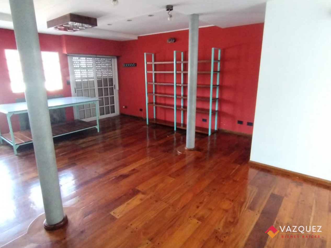 Piso Independiente 4 Ambientes con Garage en La Tablada