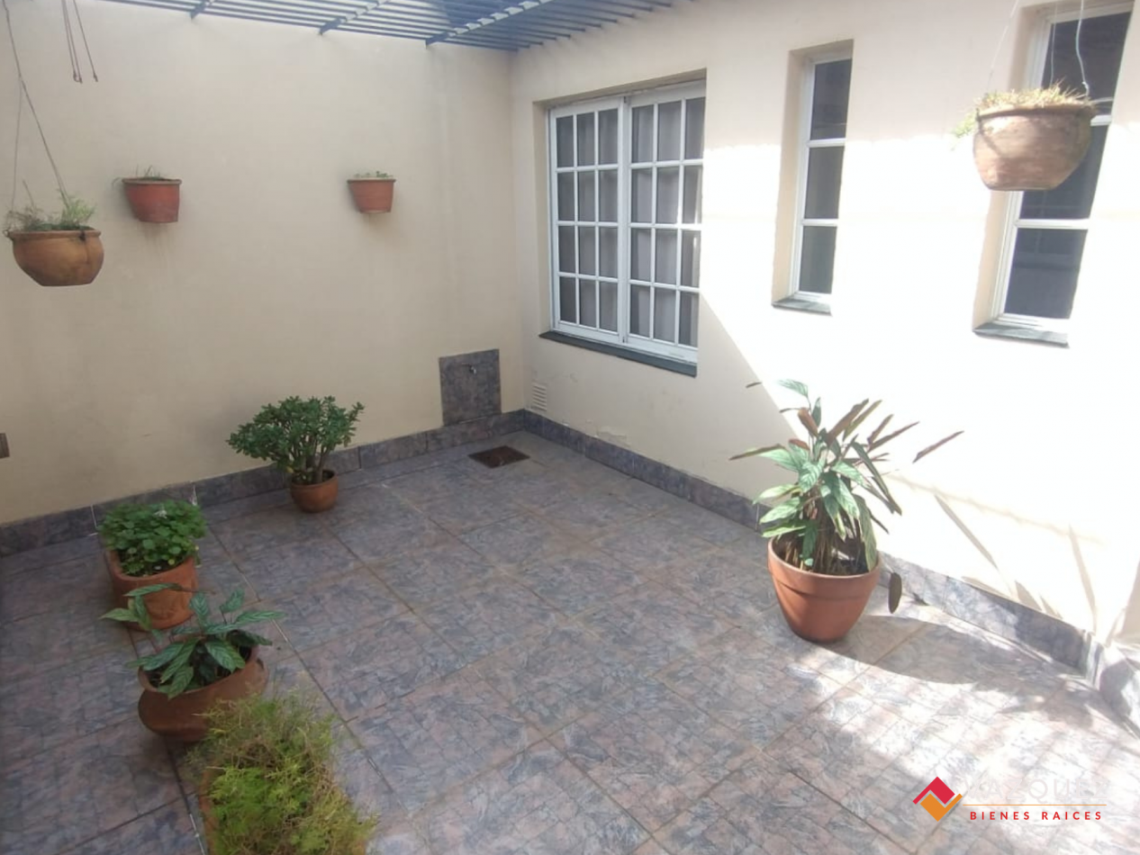 Piso Independiente 4 Ambientes con Garage en La Tablada