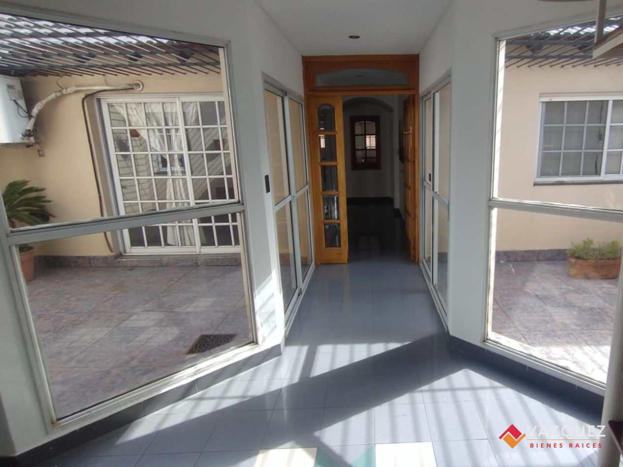 Piso Independiente 4 Ambientes con Garage en La Tablada